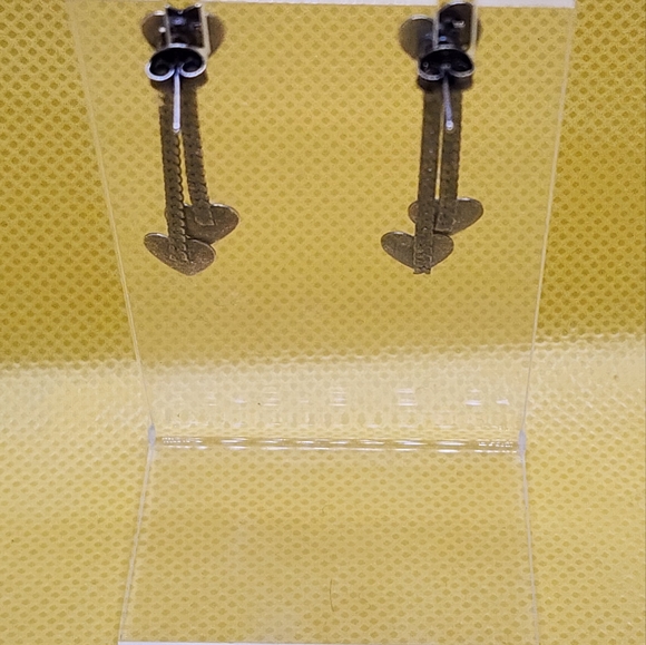 3 pairs of assorted Earrings - Picture 6 of 6